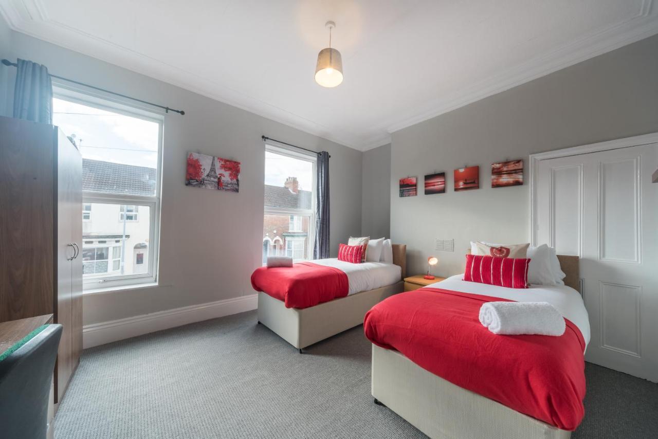3 Bedroom Saks - 2 Living Area House In Newland Ave Hull Kingston upon Hull Extérieur photo