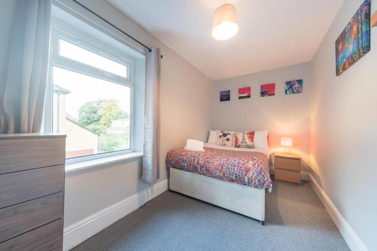 3 Bedroom Saks - 2 Living Area House In Newland Ave Hull Kingston upon Hull Extérieur photo